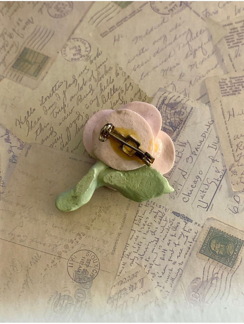 Vintage Charming Handmade Pink Rose Flower Brooch with Green Leaves - Picture 2 of 2